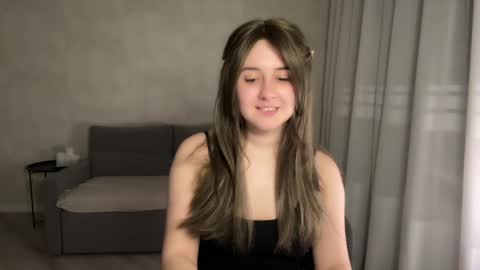 Anna online show from April 2, 9:12 pm