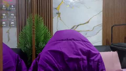 alonddra_tay online show from June 19, 11:24 am