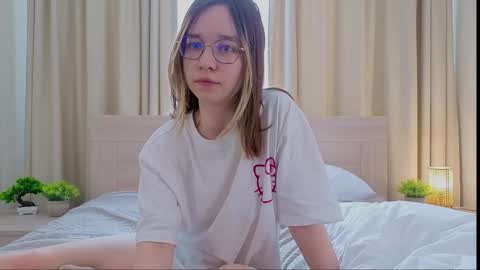 Alorenna online show from February 10, 7:33 am