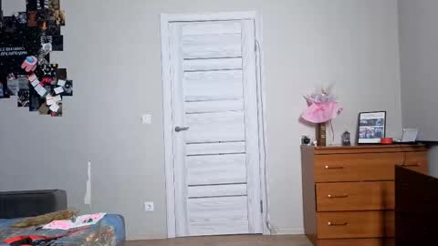 May online show from January 10, 7:18 pm