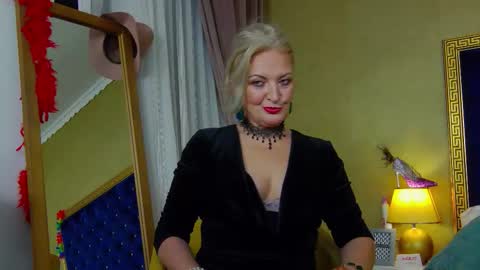 Alura Jenson online show from January 16, 9:11 pm