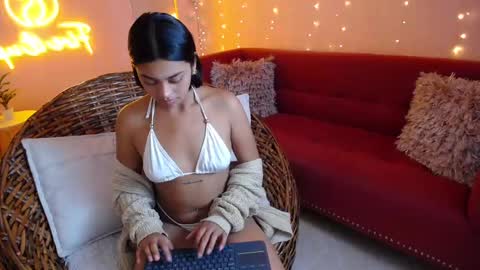 alyn online show from February 13, 12:54 pm