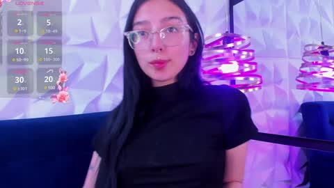 sopie online show from December 23, 11:47 am