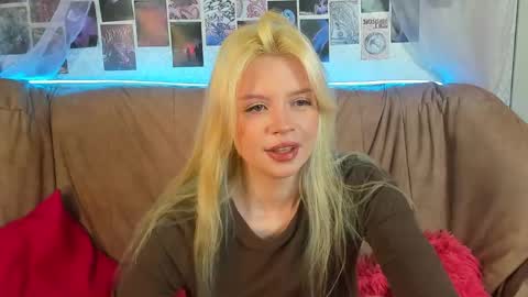 Alysa   7GMT  online show from January 9, 1:48 pm