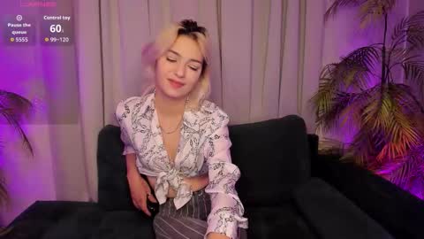 Alysia online show from November 23, 3:03 pm