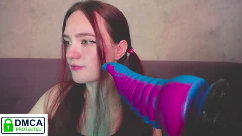 Alyssa online show from December 12, 10:02 am