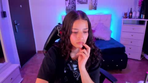 B I A N C A online show from December 28, 4:41 am