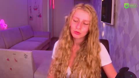 Amalia online show from September 20, 2:37 pm