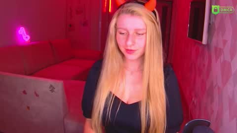 Amalia online show from October 30, 3:02 pm