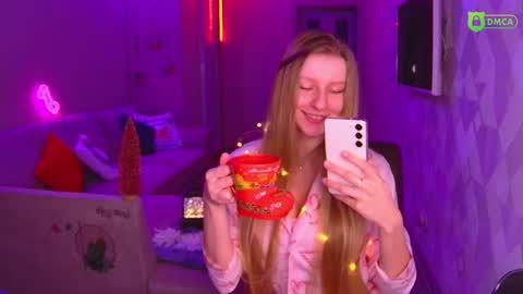 Amalia online show from December 24, 2:54 pm