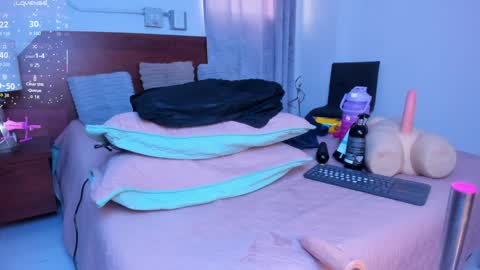 amanda29_ online show from April 9, 8:58 pm