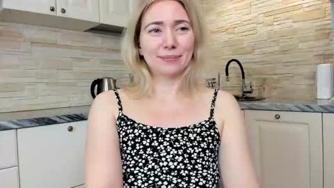 Amanda   insta amanda    grey online show from March 6, 4:46 pm