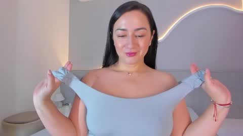 amanda_benz_ online show from June 14, 11:10 am