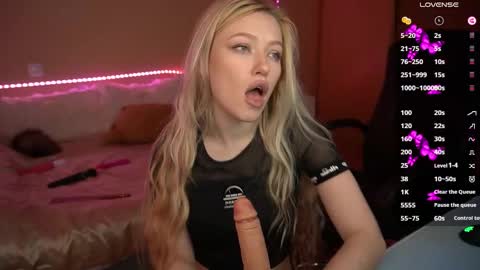 Amanda online show from March 13, 9:21 am