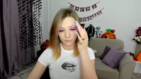 amandagracy_1 online show from November 5, 11:15 am