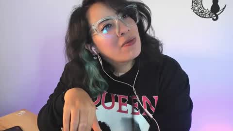  Katt   online show from February 1, 11:48 pm