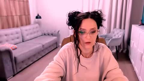 Izza online show from March 16, 11:58 am