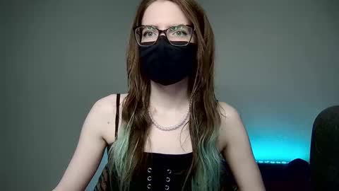 Amber non-nude model online show from November 1, 12:59 am