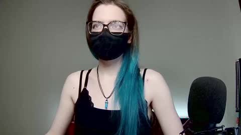 Amber non-nude model online show from December 27, 11:31 pm