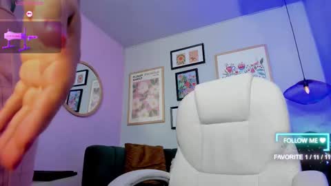 Amber online show from February 13, 2:52 pm