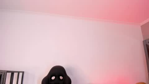 Amber  online show from April 9, 12:10 pm