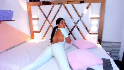 Amber online show from January 31, 6:36 pm