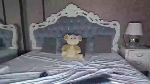 Snapshot of amberwilliamx chatting on October 4, 6:52 am Ella online show from October 4, 6:52 am