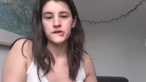 Amelia 3 3 3 online show from February 15, 3:50 pm