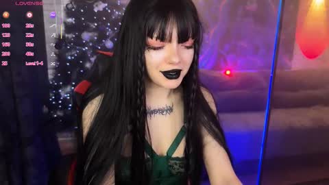 Amelia Aley  online show from January 18, 9:49 am