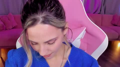 amelia_meili online show from November 24, 1:02 pm