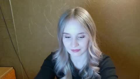 Amelia  online show from May 16, 7:13 pm