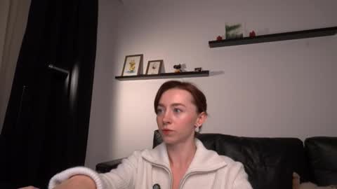 Amelia   online show from October 28, 3:51 pm