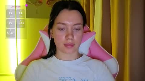 Amelia Sonk online show from November 13, 4:00 am