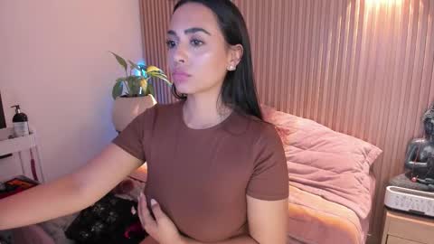 Amelie online show from February 21, 6:36 am