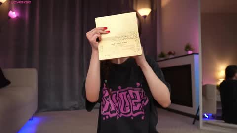 Amy  online show from April 5, 1:37 am