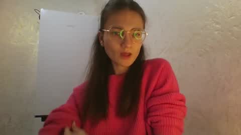 Julia  online show from October 29, 5:48 pm