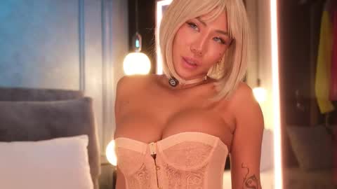 Ami online show from October 25, 3:58 am