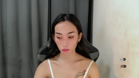 Snapshot of ami_lewis chatting on December 26, 10:59 am JOANNA online show from December 26, 10:59 am
