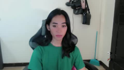 Snapshot of ami_lewis chatting on October 9, 2:37 am JOANNA online show from October 9, 2:37 am