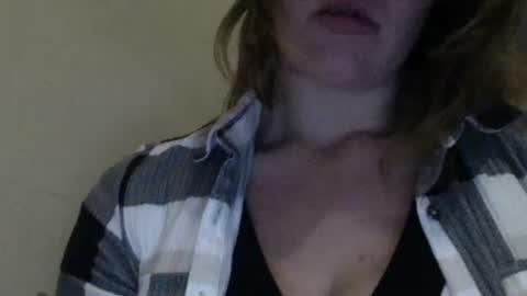 Snapshot of amileamariestar chatting on December 24, 7:55 pm amileamariestar online show from December 24, 7:55 pm