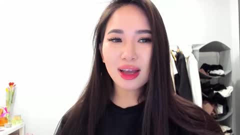 Amina online show from March 10, 7:18 pm