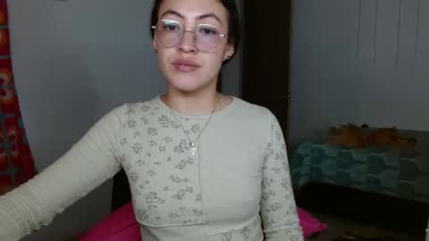 amitlu_ online show from January 24, 7:49 pm