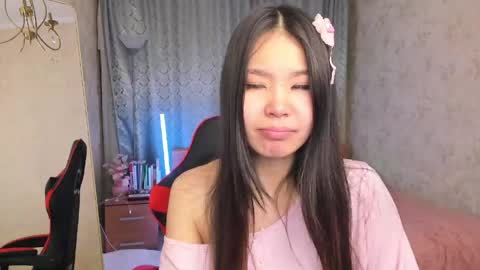 Ami online show from March 18, 4:01 pm