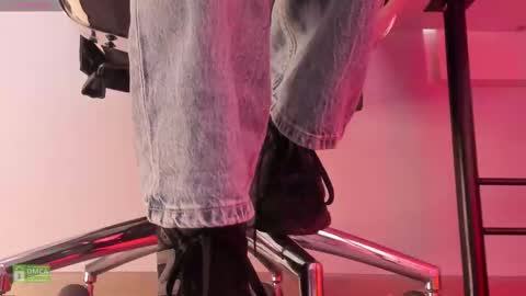 Amelia online show from November 29, 5:11 am