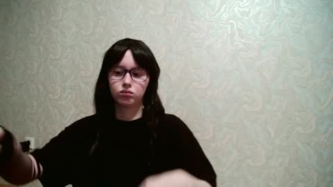 Amomira online show from April 11, 7:50 pm