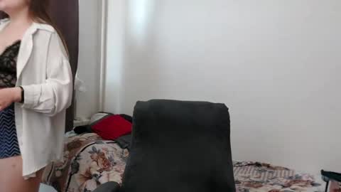 Amora online show from April 2, 12:24 pm