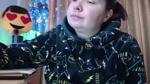 amorelara online show from March 5, 6:20 am