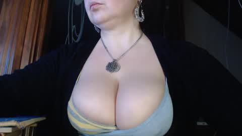 amorelara online show from January 27, 5:58 pm