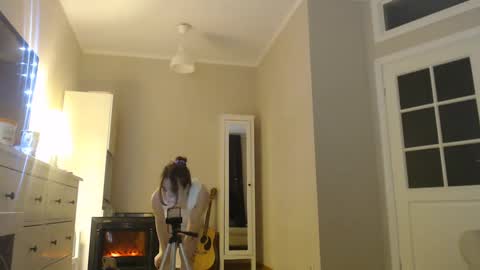 Snapshot of amoremeoww chatting on March 6, 3:45 pm miss unforgettable online show from March 6, 3:45 pm