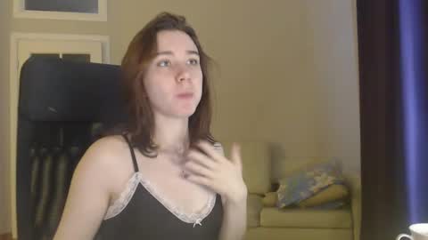 Snapshot of amoremeoww chatting on February 21, 7:33 am miss unforgettable online show from February 21, 7:33 am